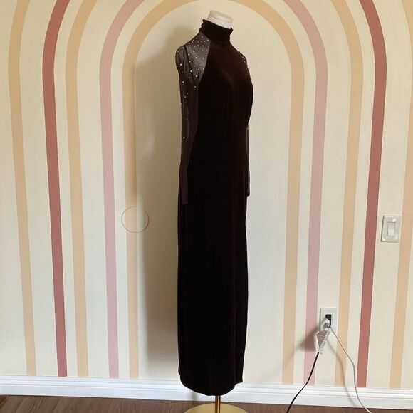 Vintage Tadashi Chocolate Brown Velvet Embellished Gown Size Medium - Picture 6 of 15